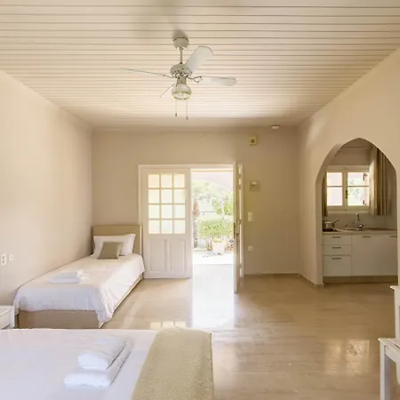 Ξενοδοχείο με διαμερίσματα Paradise Village Ρόδα