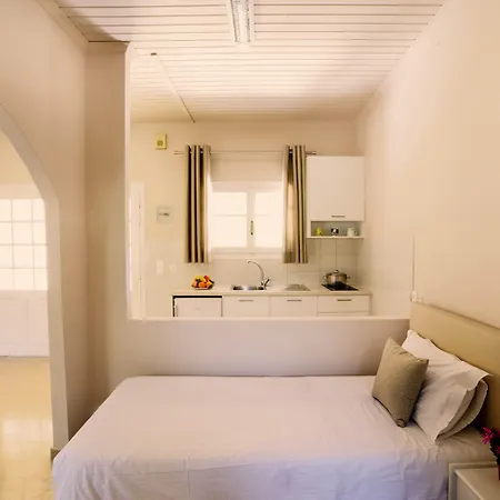 Ξενοδοχείο με διαμερίσματα Paradise Village